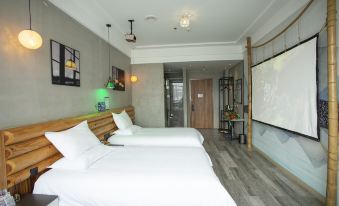 Pujiang weihai creative hotel