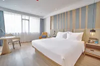 CHAMJOY Hotel (Jinhua High-Speed Rail Station Yongsheng Shopping Center)