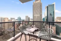 Meriton Suites Pitt Street