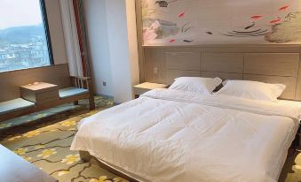 Zhenxiong Graemanson Hotel (Mangbuzhen)