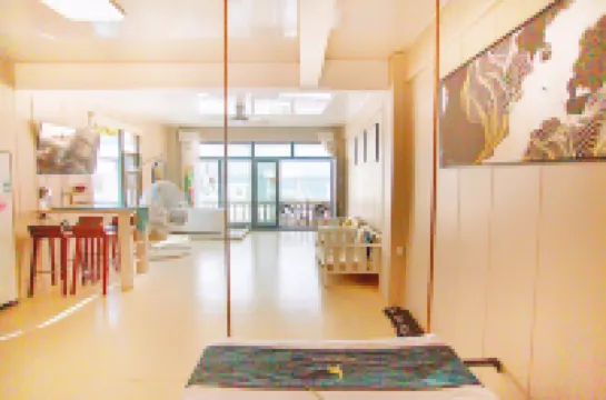 三亞貳尺浪海景沖浪民宿