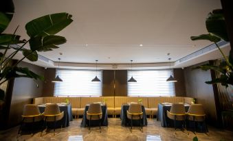 Dongfang Jinchen Hotel