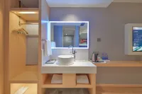 Vienna Hotel (Wangjiang Leiyang Road Branch) Hotel di Wangjiang County