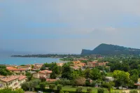 AHG Donna Silvia Wellness Hotel Hotels in Manerba del Garda