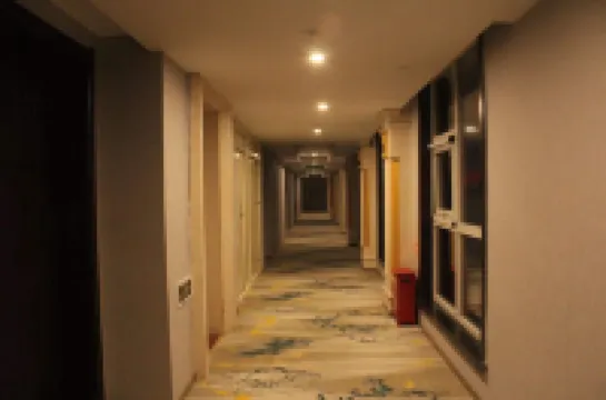 派柏·雲酒店（台前金水路移動公司店） 台前酒店