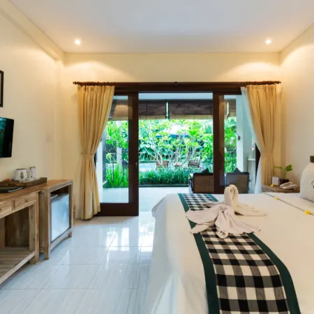 Meruhdani Boutique Hotel Ubud Отели рядом с достопримечательностью «Храм Сарасвати»