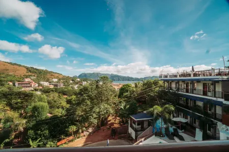 Skylodge Resort Отели рядом с достопримечательностью «Сиет Пекадос»