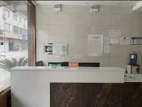 Xinjia Business Hotel