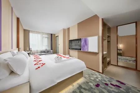 Lavande Hotel (Shenzhen Luohu Baoneng Center Sungang Subway Station Branch)