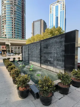 Shanghai Hongqiao Gubei Perry Hotel Отели рядом с достопримечательностью «Donghua University(Yanan Road Campus)»