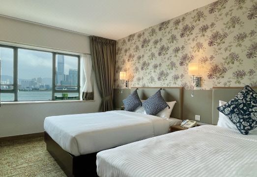 랜더 그랜드 호텔