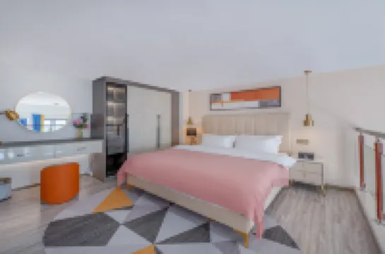 โรงแรมสตาร์สปริงส์ (สถานีรถไฟความเร็วสูงหยางเจียง)