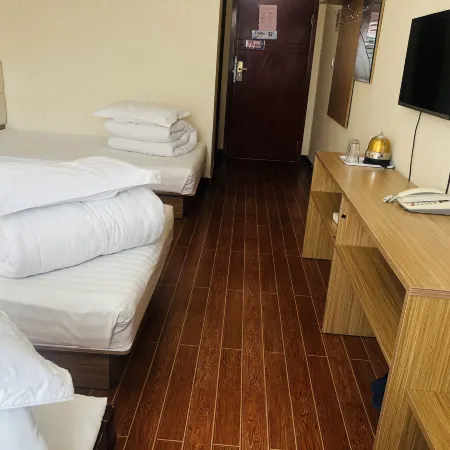 Dulan Nuomuhong Eternal Life Hotel