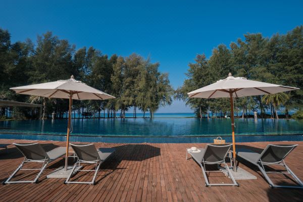 스플래쉬 비치 리조트 마이카오 푸켓 SHA 플러스+(Splash Beach Resort Maikhao Phuket)_1