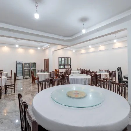 Hongya Xincheng Hotel