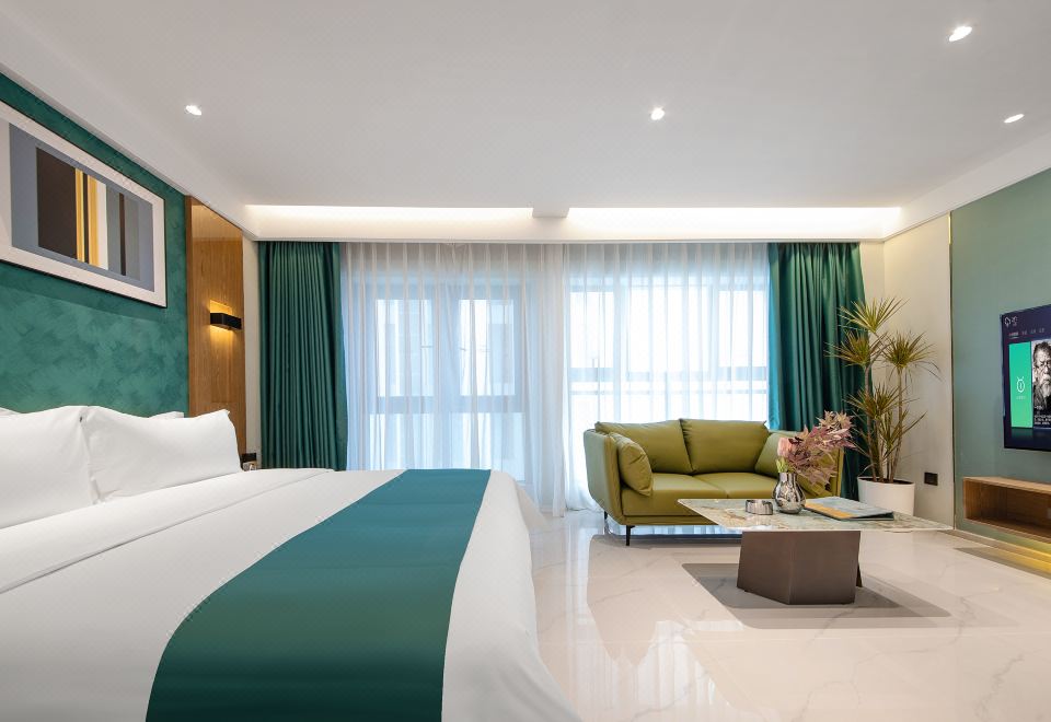 5. 싱푸 홀리데이 ..