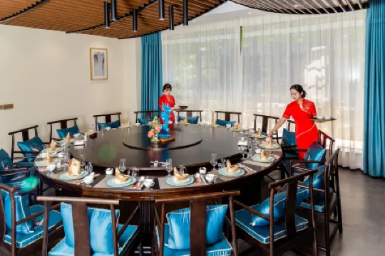 Weihe Jinhui Conference Center