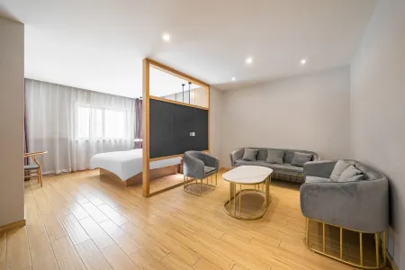 Sushi Light Luxury Hotel (Shanghai Songjiang Rongle East Road) Отели рядом с достопримечательностью «Xilinchan Temple»