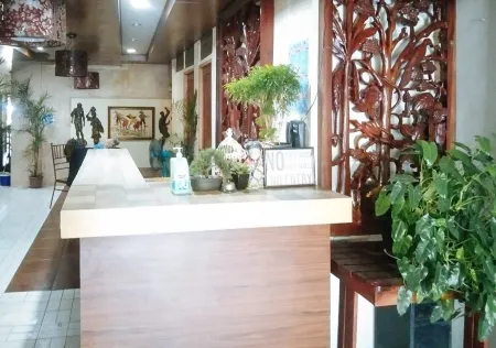 RedDoorz @ Plaza la Paz Iloilo City