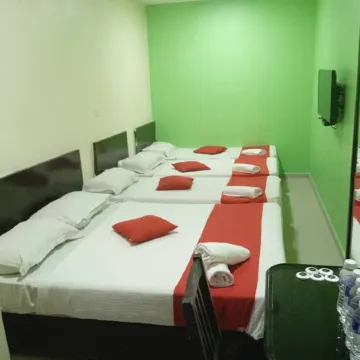 Ezi Hotel Klang