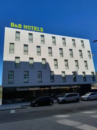 B&B HOTEL Santo Tirso Отели в г. Кодессуш