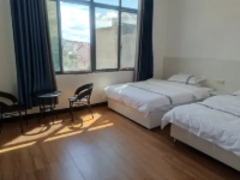 Xingzuo Wenquan Homestay