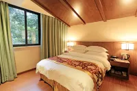 Tongjing River Hotel