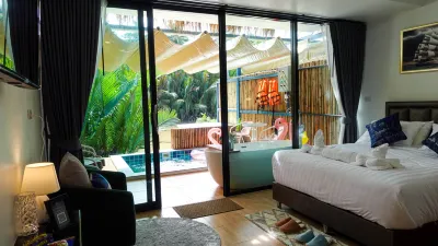 Phetra Pool Villas