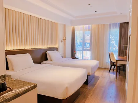 Polysheron International Hotel (Mengzhou)
