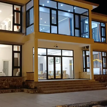 The House B&B