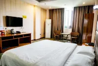Monkey Field Hotel Hotels near Huajianchi·chunshang Hot Spring Theme Park