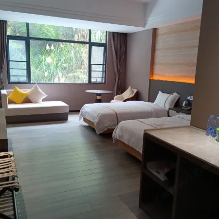 Xingning Fenglin Bay Hotel
