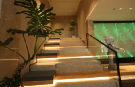 Zhijin Qiandong Hotel (Yudong Star)
