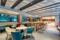 Ibis Hotel (Deqing Geographic Information Town)