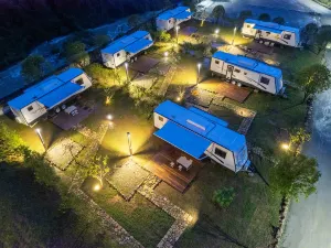 Zhangjiajie Yexi Riverside Holiday Camp