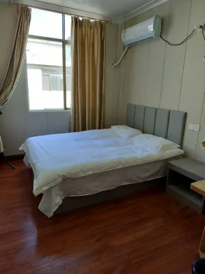 Hezhou Xinyue Hotel