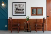 Bania Boutique House - Business