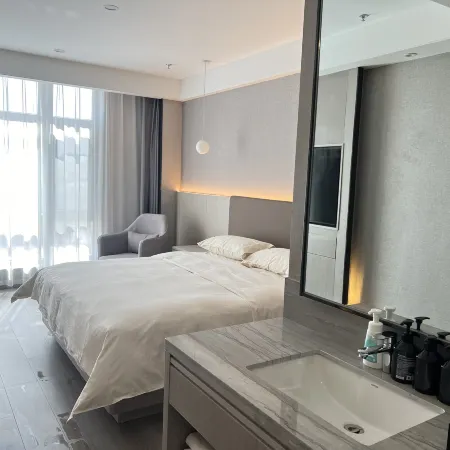 Oasis Hotel