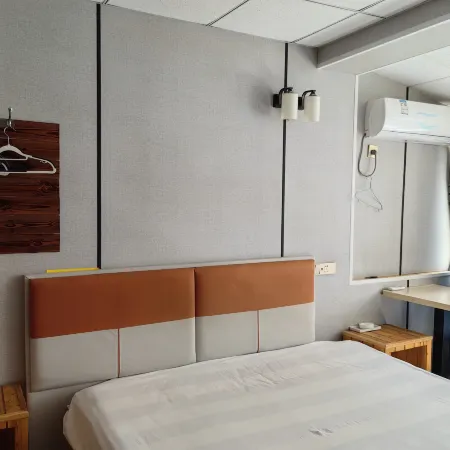 Qixia Danni Hotel