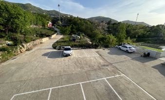 Huazhiyuan Homestay (Huaguoshan Scenic Area Branch)