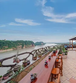 Jiangshan Scenic  Hotel