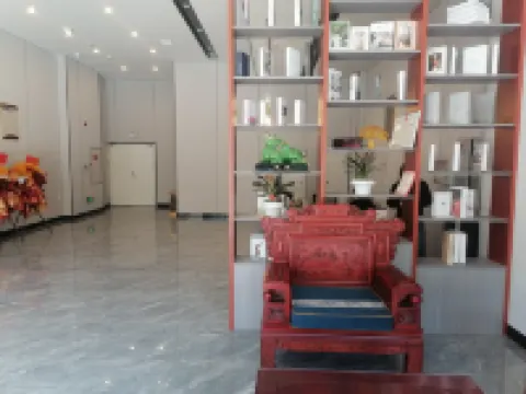 Yuanlai Hotel