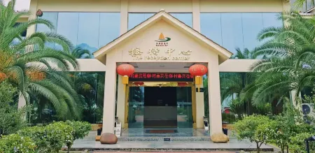 Half Moon Bay Holiday Hotel