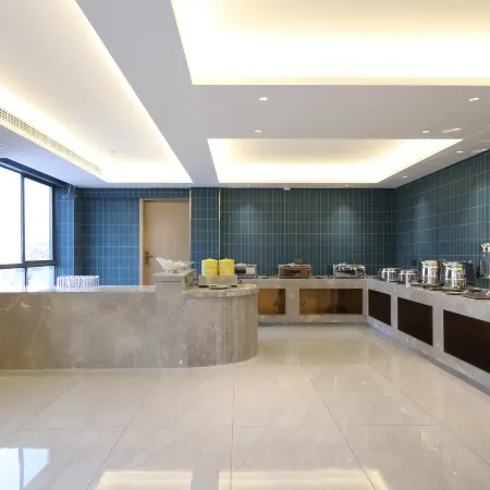 R ROYALSS HOTEL (Guanchang in Fuzhou)