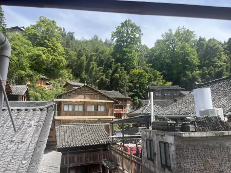 Dali Dongzhai Zhixiang Homestay Отели рядом с достопримечательностью «Dalicun»