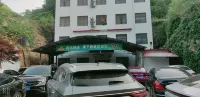 Mozi Jingju - parking