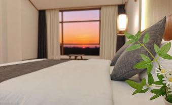 Puzhehei Mingsu · Mountain View Sunset Hotel (Puzhehei Scenic Area Qinglongshan Branch)