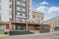 Jifeng International Hotel (Hulunbuir Arong Banner Wangjie Square Branch)