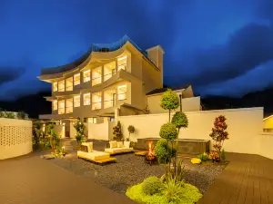 Reclusive·Snow Mountain Star-Viewing Private Hot Spring Boutique Hotel