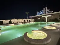 Bihai Yinhu Yijian · Hot Spring Villa - สระว่ายน้ำส่วนตัว